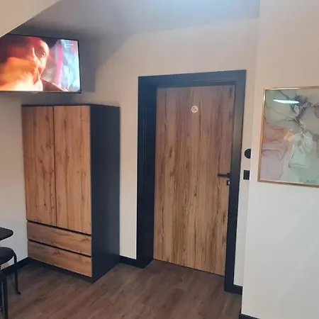 ゲストハウス Male Ciche 36j Przy Ostrewkach, Widok Na Gory, Blisko Do Wyciagu Narciarskiego, Idealne Miejsce Na Wypad W Gory -tarasowka-zgorzelisko-rusinowa Polana-gesia Szyja-palenica-wiktorowki-morskie Oko